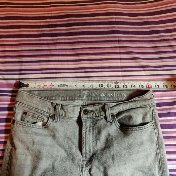 32 7 for all mankind the Skinny Grey Jeans - Picture 8 of 16